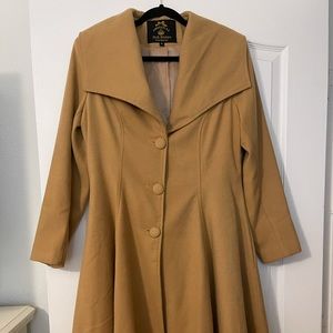 Beautiful caramel coat